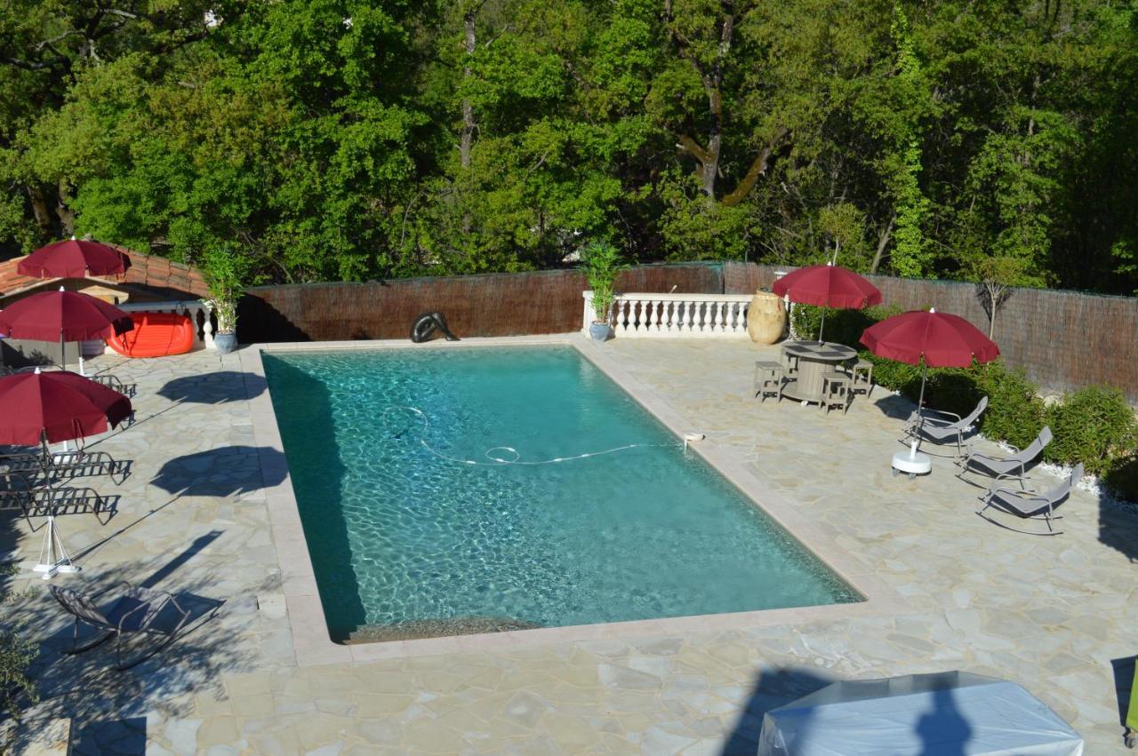 Villa Jalna Chambre, Suites Et Appartement Roquefort Les Pins Exterior foto